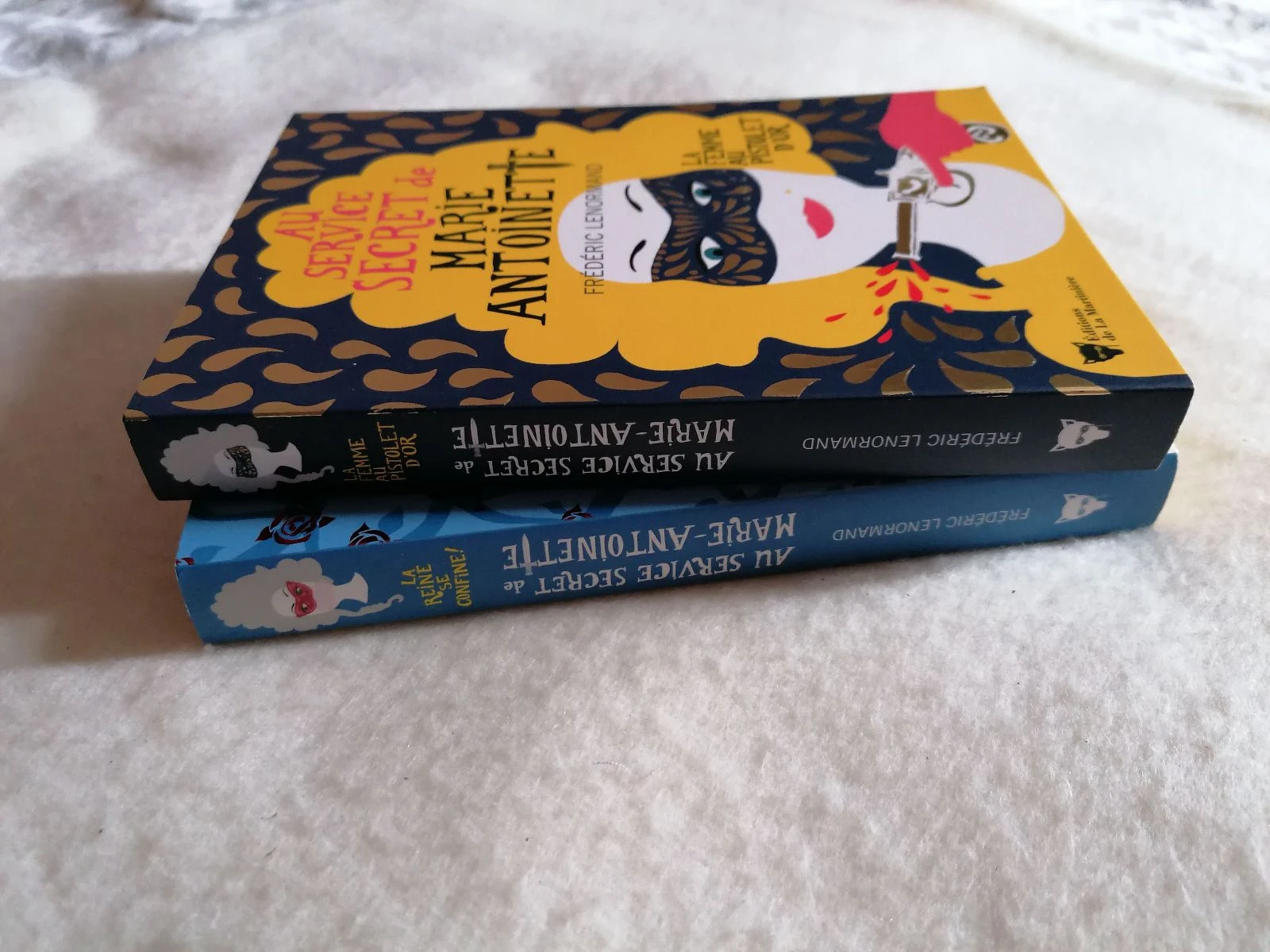 2 livros Ao serviço secreto de Marie Antoinette – photo 4